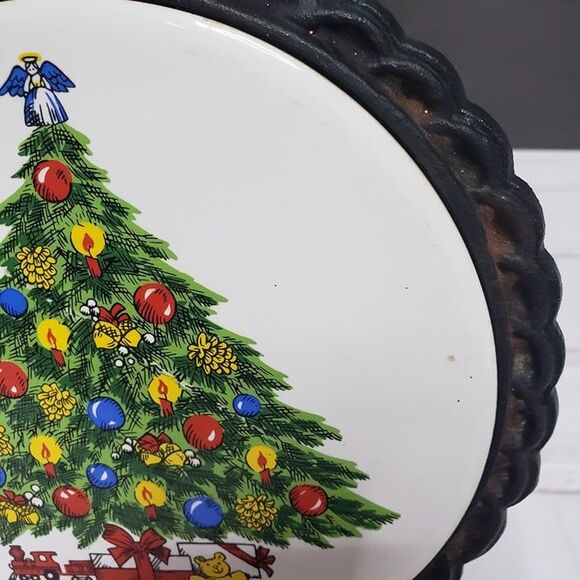 Vintage Porcelain Green Christmas Tree Iron Trivet Holiday Decor - Picture 7 of 8